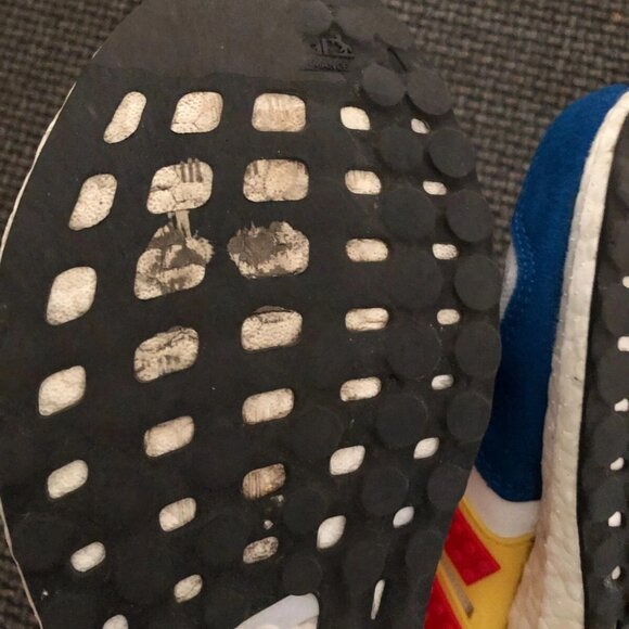 ADIDAS x LEGO Ultraboost Running Shoes Kids Youth 7 GV7732 Sneakers - Picture 11 of 11